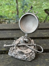 Vintage Eisen Messing Taschen Uhr Ständer Halter Pferde Reiter Hufeisen Silber