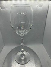 mittleres Weißweinglas der