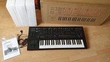Roland JD-XA Analog/Digital Hybrid Synth multitimbral mit Keyboard 49 Tasten
