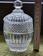 schöne alte Kristallglas, Zuckerdose mit Deckel