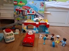 LEGO DUPLO Town: Parkhaus mit Autowaschanlage (10948)