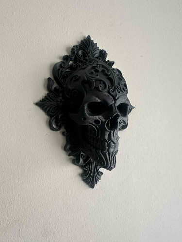 Gothic schwarz verzierter