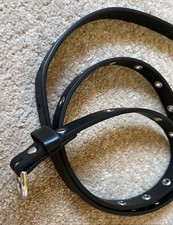 schwarzer Ledergürtel 85 cm mit Nieten 1,5 cm Breit Neu