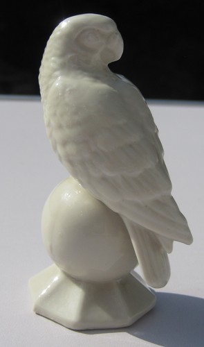 Ururalte porzellanfigur - kl.,