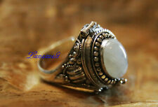 Mittelalter  925 Silber-Giftring mit Regenbogenmondstein ca. 20 mm hoch