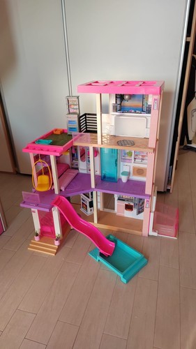 Barbie traumhaus mit zubehör - traumhaus,