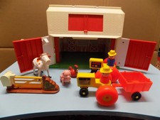 Vintage Fisher Price Scheune