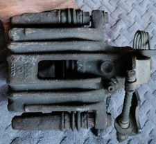 Bremssattel hinten Rechts Audi A4 B5 A6 4B VW Passat 3B LUCAS Bremszange Halter