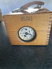 seltene Isgus Uhr 95743 im Holzgehäuse mit Schlüssel für Brieftaubenrennen!!!RRR