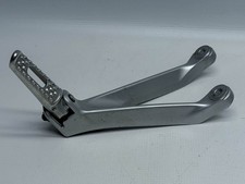 Honda CBR1000RR SC59 Links Hinten Fußrastenanlage Rear left footrest (3) 10'