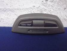 Hyundai Matrix FC Schalter ODO TRIR Uhr Bordcomputer 94525-17000