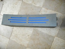 Beleuchtetes Seitenteil rechts