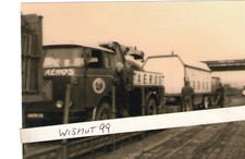 Zirkus-Foto DDR Oldtimer VEB LKW Skoda Zugmaschime Bahnverladen Circus Aeros