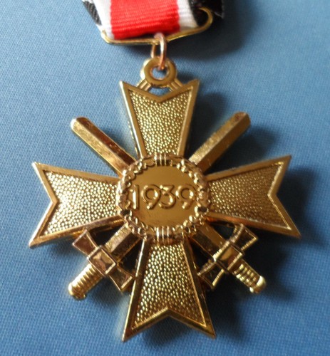 Verdienstkreuz mit schwertern - mit,