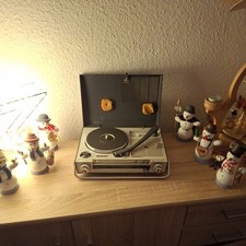 Crown Radio-Phonograph