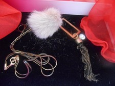 Charmante Vintage Modeschmuck Kette Lang mit Kaninchenfell Bommel