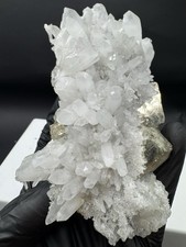 Bergkristall Spitzen Top Auf Pyrit 343,81 Gramm Natur Aus Peru