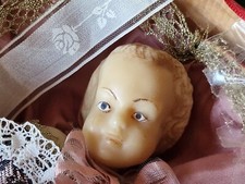 alte Klosterarbeit mit Wachs Jesuskind Jesu Kindlein Fatschenkind