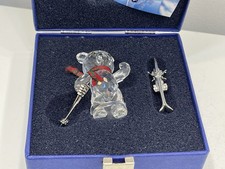 Swarovski Figur 234710 Kris Bär Ski Fahrer 5 cm. mit Kiste. Top Zustand 