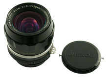 NIKON Ai Nikkor MF 2/28 28mm