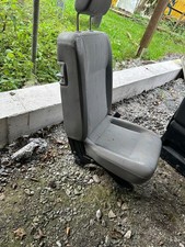 T5/T6/T6.1 Caravelle Sitze Hinten