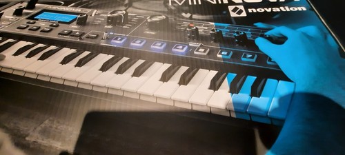 Novation mininova synthesizer - novation,