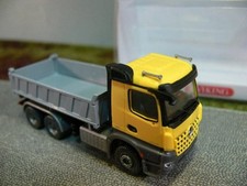 1/87 Wiking MB Arocs Dreiseitenkipper 0678 49