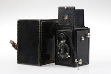 VOIGTLÄNDER Brillant mit Anastigmat Voigtar 7,5cm f/9,0
