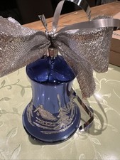 Weihnachtsglocke Blau mit Wintermotiv zum aufhängen aus Glas  