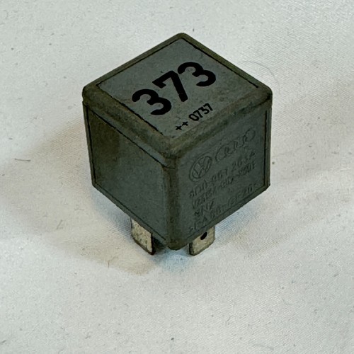 Audi relais 373 8d0951253a - relais,