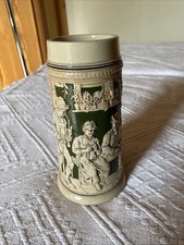 Schöner alter  Bierkrug mit Sinnspruch - hohe Form