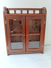 Vintage Wandschränkchen mit