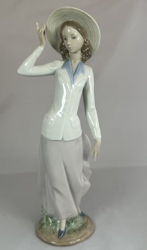 Lladro 5682 breezy - lladro,