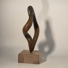 Abstrakte Steinskulptur -