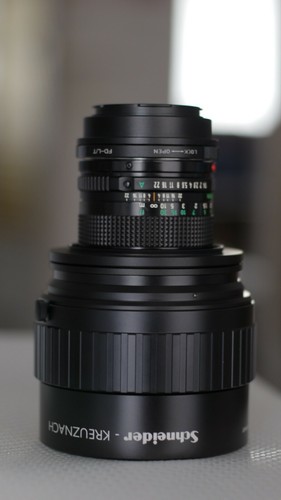 Anamorphic lens for