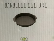 Outdoorchef Aroma Pfanne aus Gusseisen, Ø 23cm, Grill ! Babecue Culture