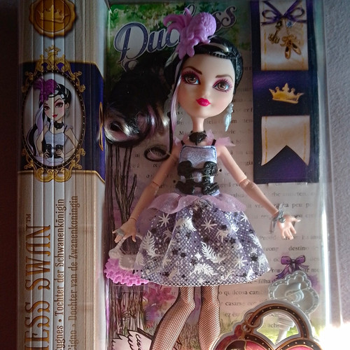 Ever after high duchess swan - after,