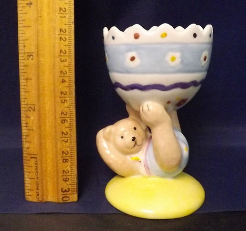 Egg cup hand painted - egg, muffy