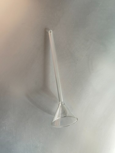 Bunsen trichter aus glas mit - bunsen-trichter,