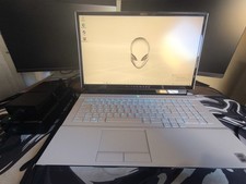 Alienware Area-51m R2 |