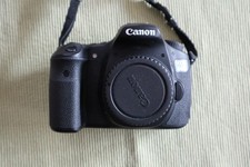 Canon EOS 60D DSLR Kamera mit nur 5.600 Auslösungen (nur Gehäuse)