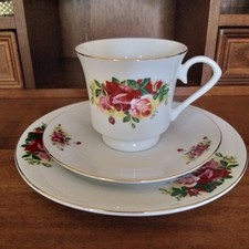 BUGOR Classic Collection "Englische Rose" Kaffegedeck