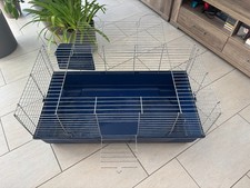 Kleintierstall / Stall / Käfig (100 x 50 x 40 cm) mit Außengehege. 