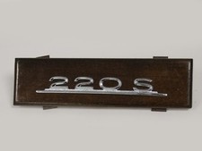 Wood radio faceplate with