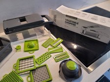 Gemüseschneider Multi-Reibe Gemüsehobel Raspel für Gemüse Obst