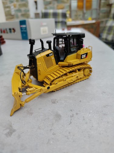 Diecast masters dcm 85555 - diecast,
