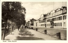 Ak Kassel in Hessen,  schöne Aussicht, Straße, Bäume,  Gebäude - 4905448