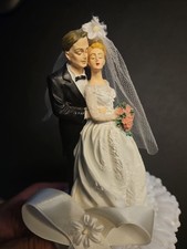 K29: Brautpaar Figuren Tortenfigur Hochzeitspaar Tortenaufsatz Tischdeko 16cm