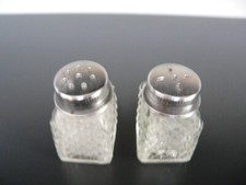 2 Mini-Streuer Salzstreuer aus Glas - Set - Vintage Saltshaker!