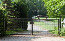 Doppelstabmattenzaun Hoftor 2